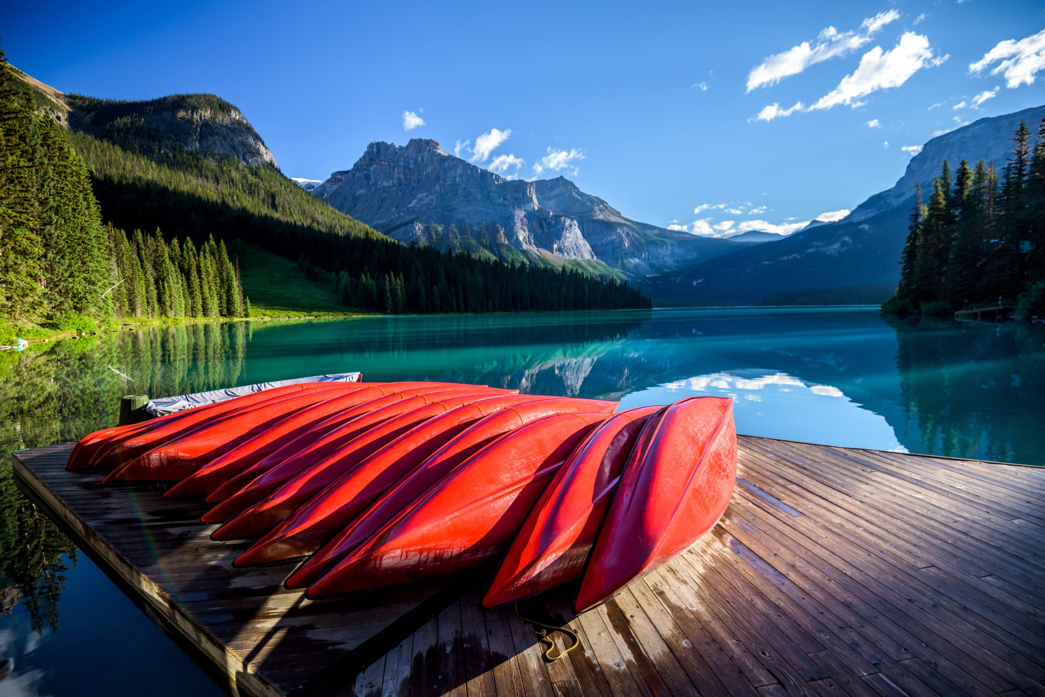 Regios Canada kayaks Emerald Lake Canadian Rockies, Yoho National Park, Alberta